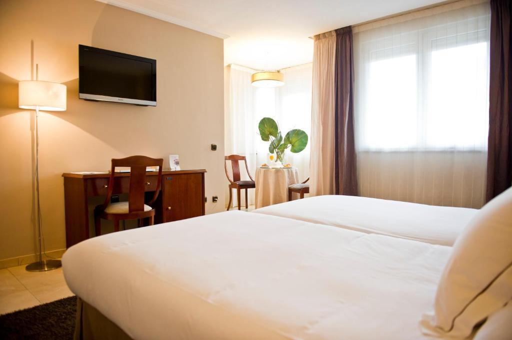 Hotel San Pedro Langreo Værelse billede