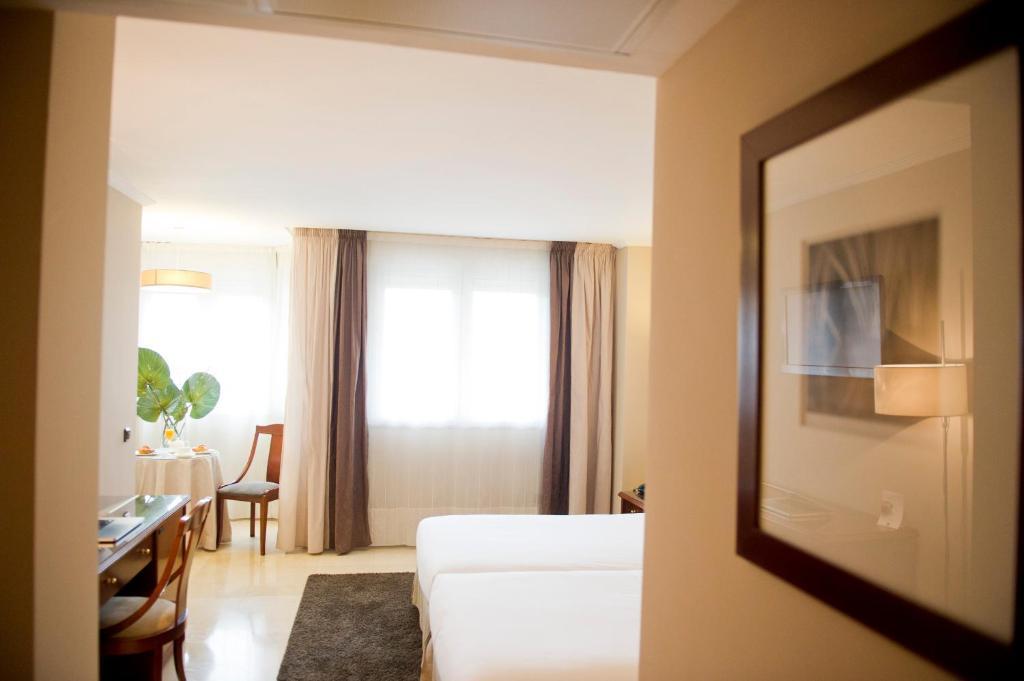 Hotel San Pedro Langreo Værelse billede