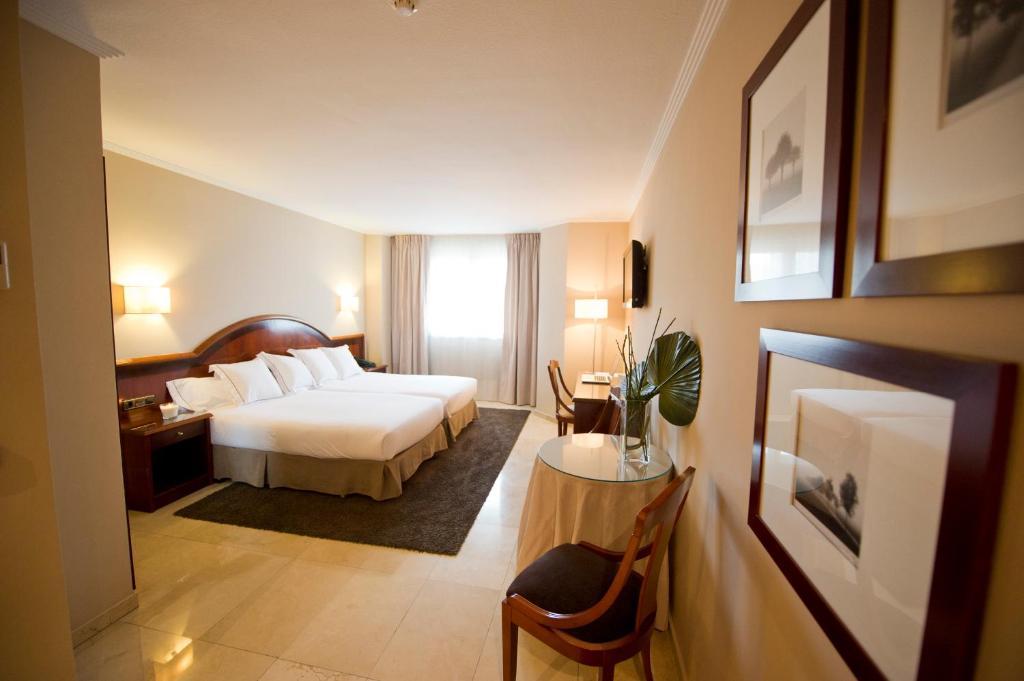 Hotel San Pedro Langreo Eksteriør billede